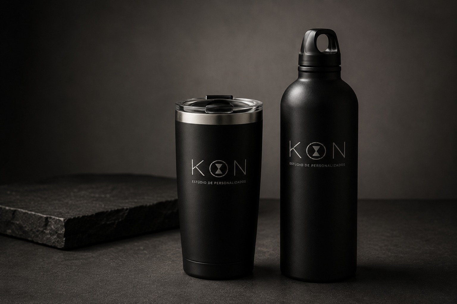 Copos e garrafas personalizados